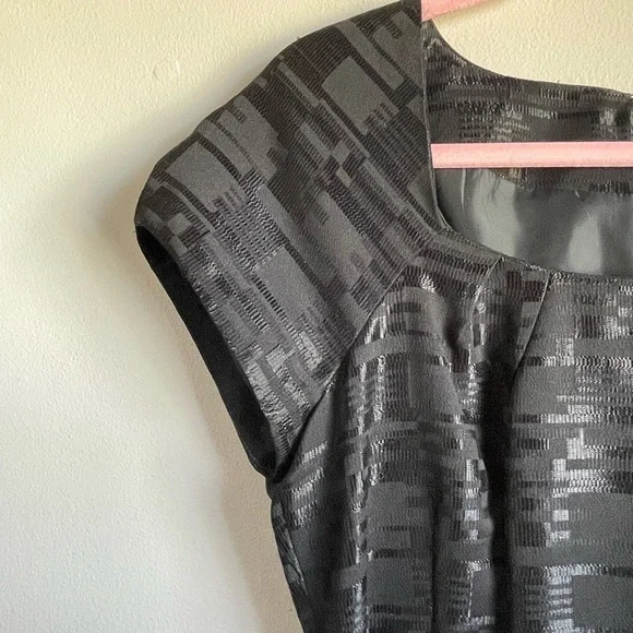 Apostrophe Black cap sleeve belted dress women’s size 6. - Picture 7 of 13